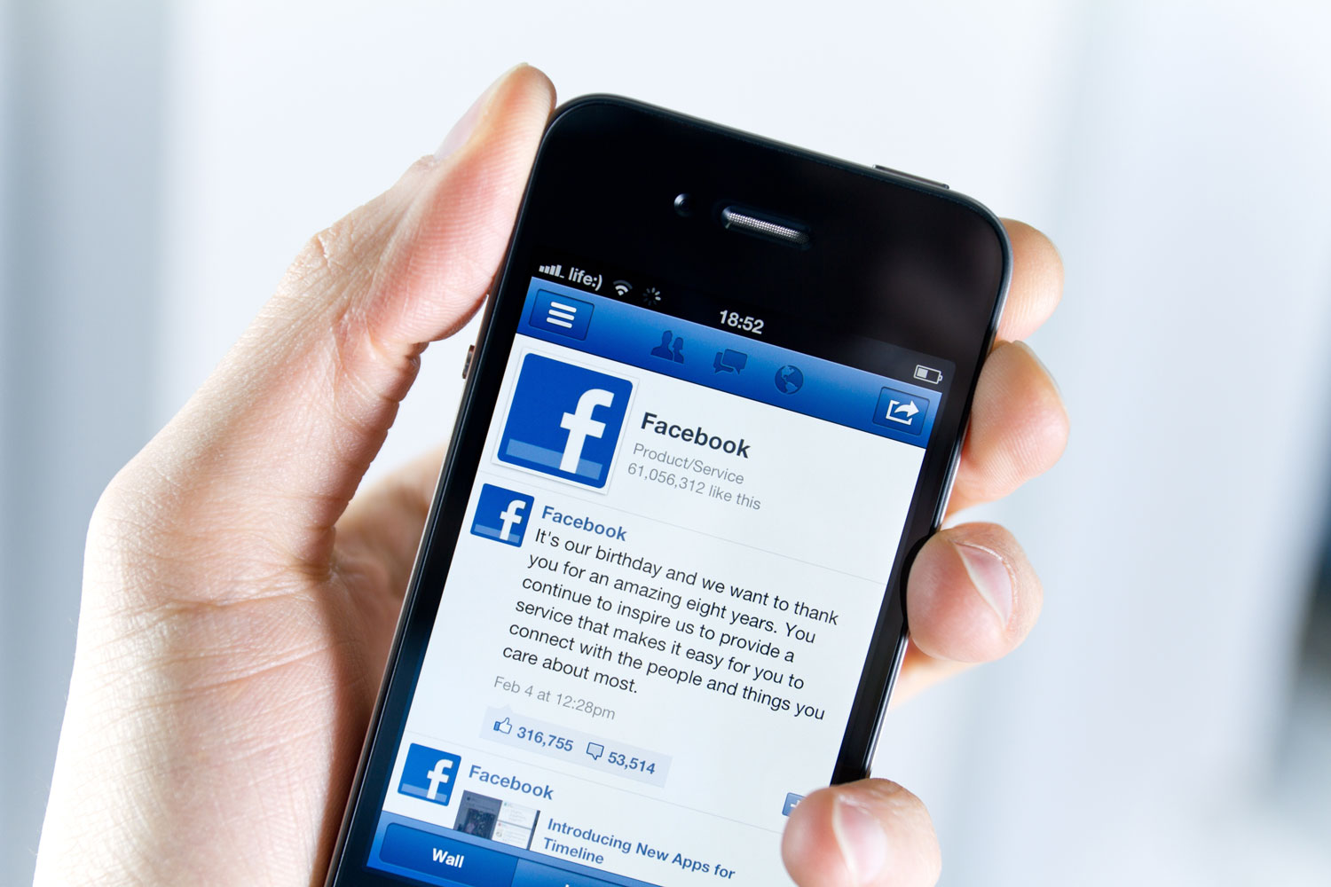 Facebook联合创始人: 对富人征税50% 给穷人每月500缩略图 Facebook联合创始人: 对富人征税50% 给穷人每月500缩略图